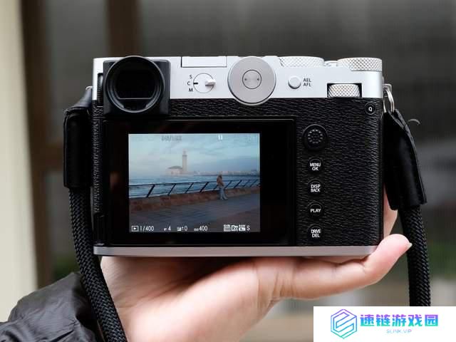 一亿像素 + 中画幅 富士 GFX100RF 固定镜头相机深度拍摄体验