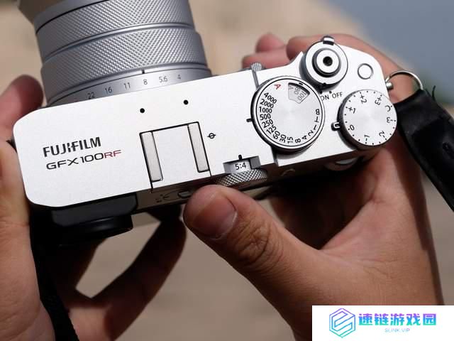 一亿像素 + 中画幅 富士 GFX100RF 固定镜头相机深度拍摄体验
