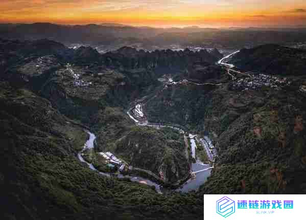 安岚携手复星艺术中心助力邱岸雄