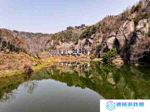 安岚携手复星艺术中心助力邱岸雄