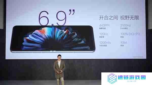 2025年首款国民小折叠 努比亚Flip 2正式发布：2899元起